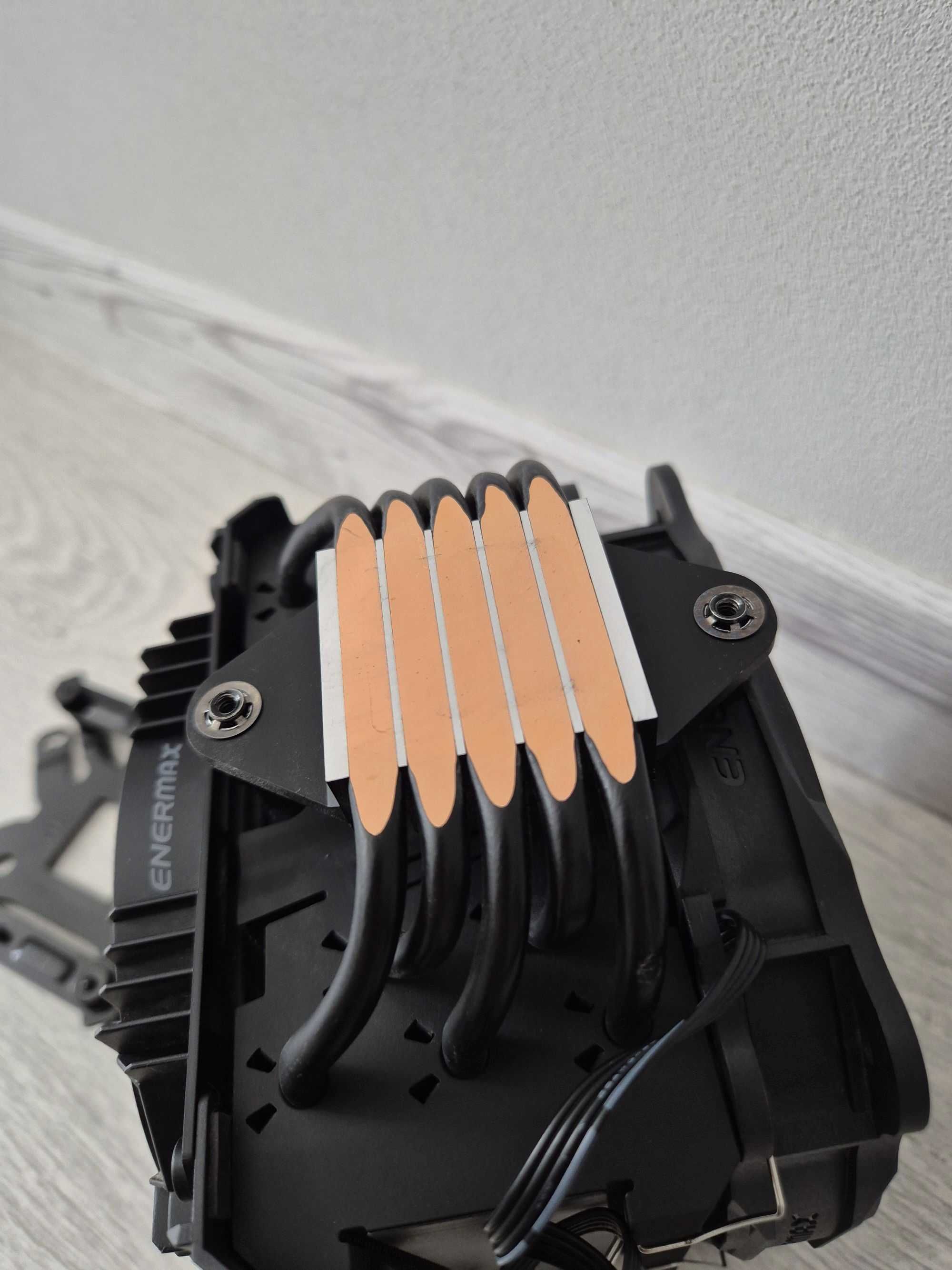 якісна башта кулер ENERMAX ETS-T50 Axe (тихі 230W TDP під Intel)