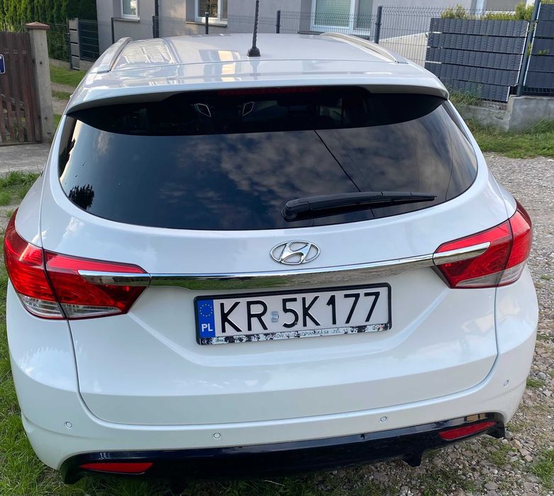 Hyundai i40 CW 1.7CRDi 136KM | Garażowany | 2 komplety kół | DODATKI