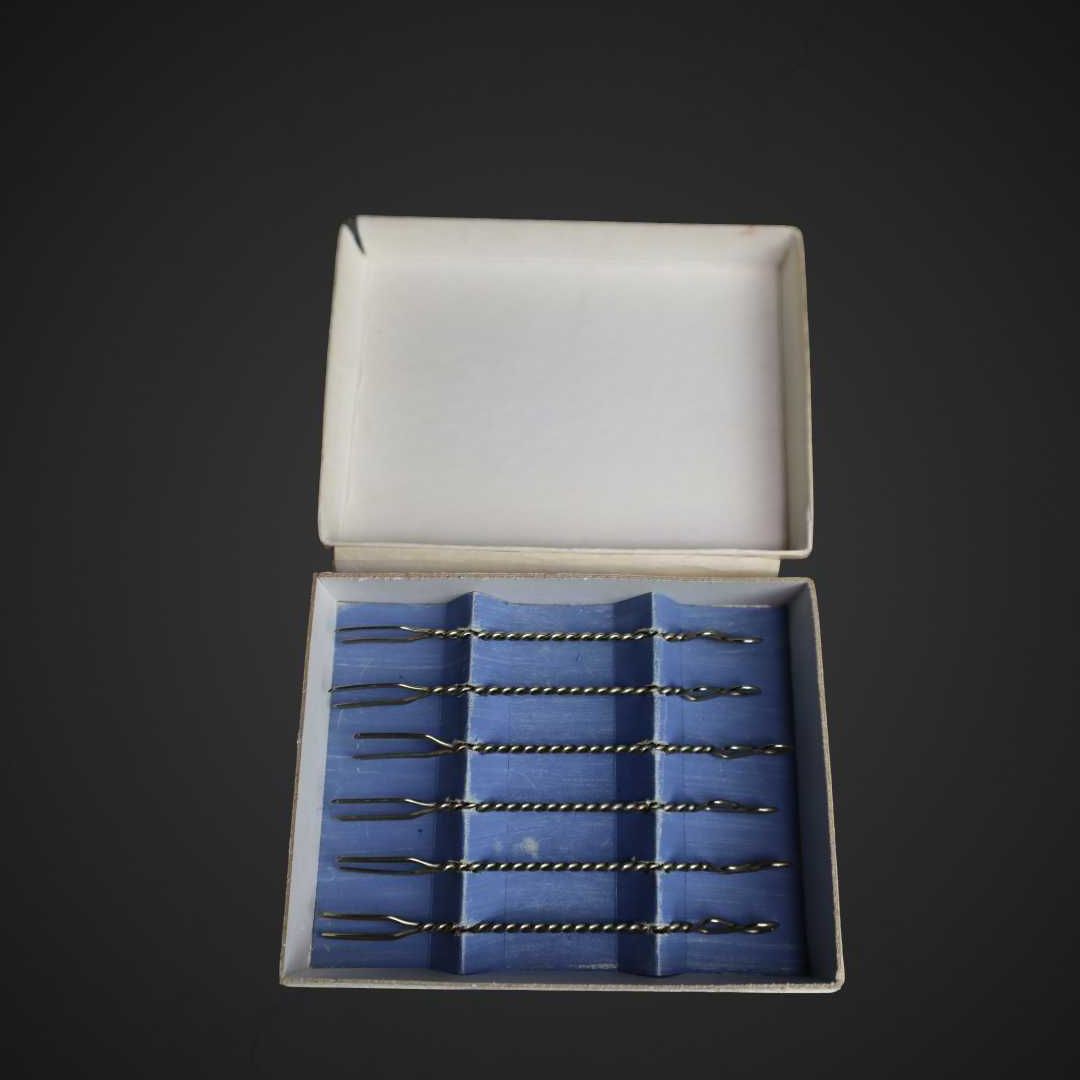 Widelczyki zakąskowe PRL metal  b51/031755