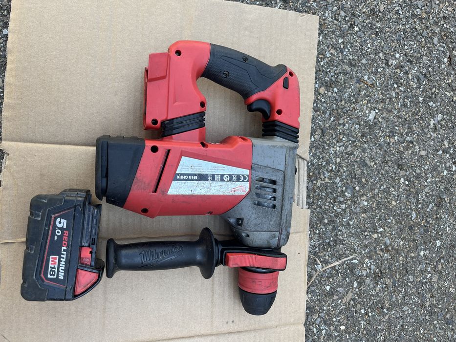 Mlotowierka  milwaukee m18 CHPX , sds , z bateria 5.0