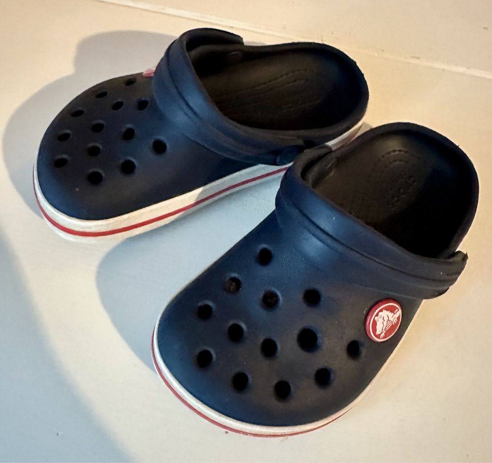 Crocsy dziecięce r.8