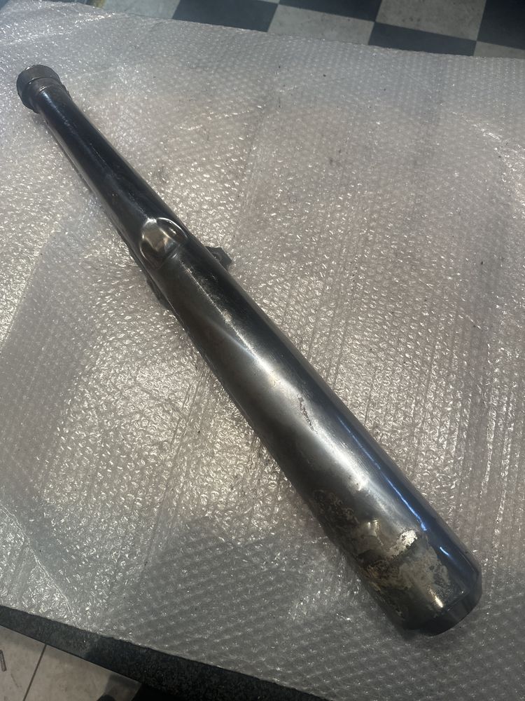 YAMAHA XS400C XS250C XS400 XS250 3N6-14711 Wydech Tłumik V137