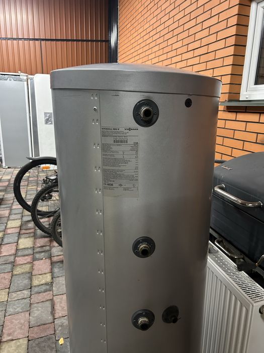 Бойлер Viessmann Vitocell 100-V CVA 300 л — бак для гарячої води