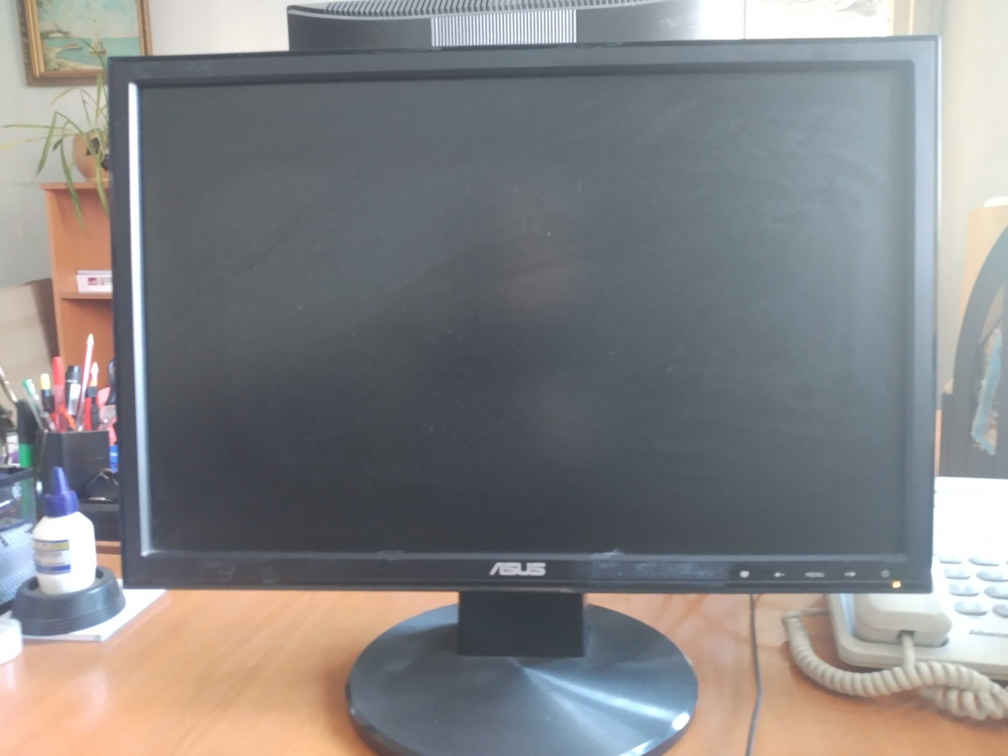 Монитор  Asus 19 дюйм