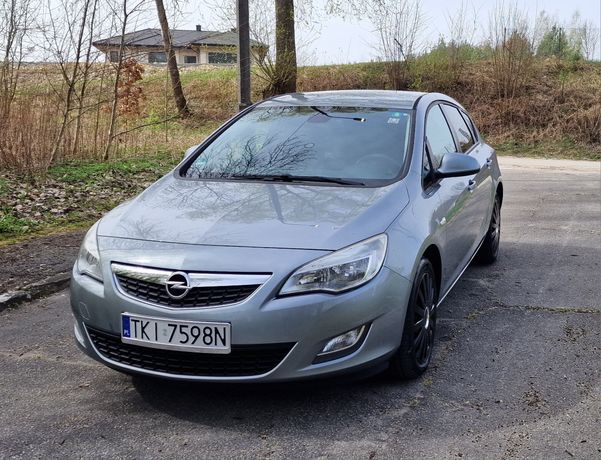 Sprzedam Opel Astra J