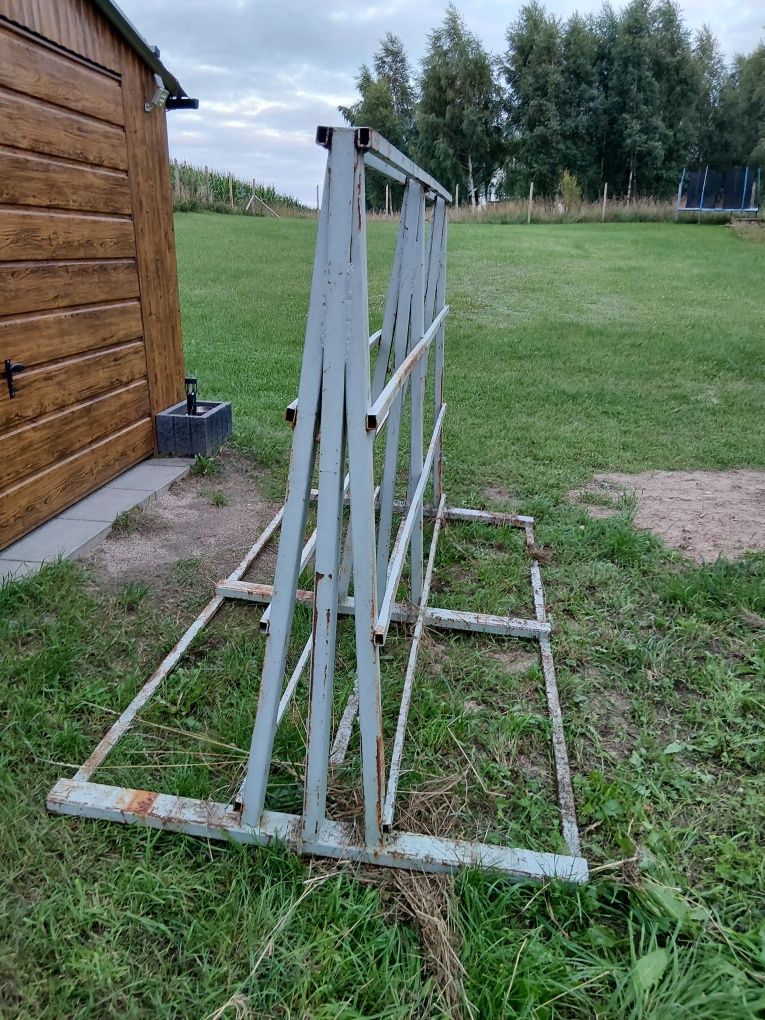 Stojak do przewozu okien