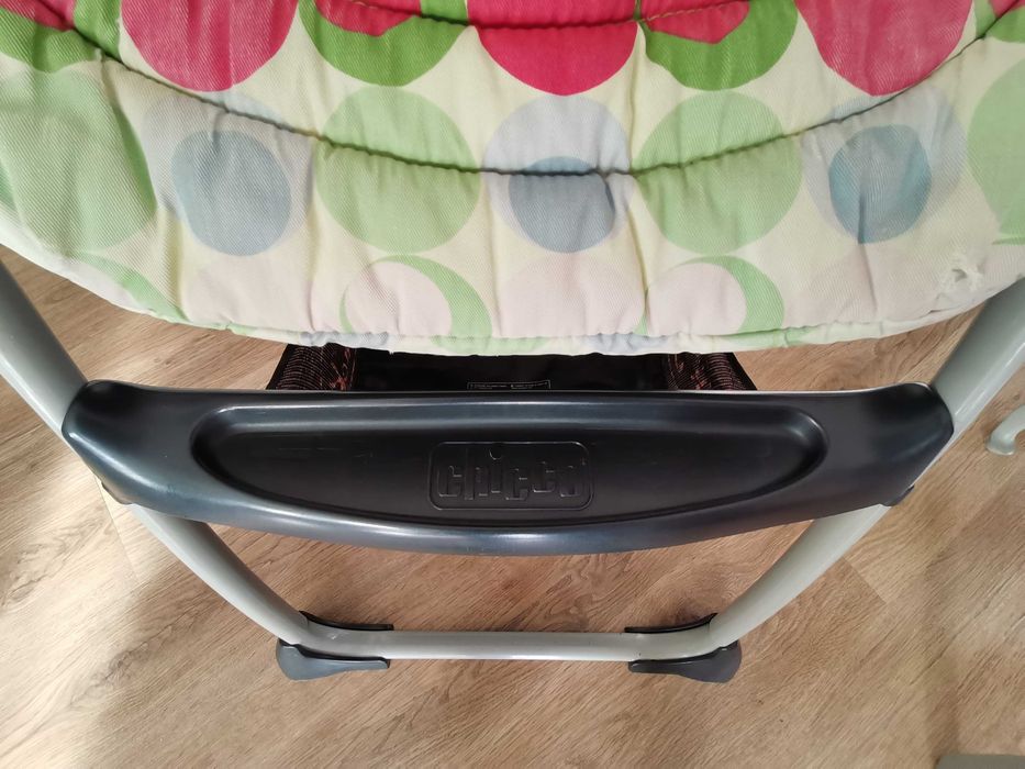 Cadeira refeição Chicco + Espreguiçadeira Chicco