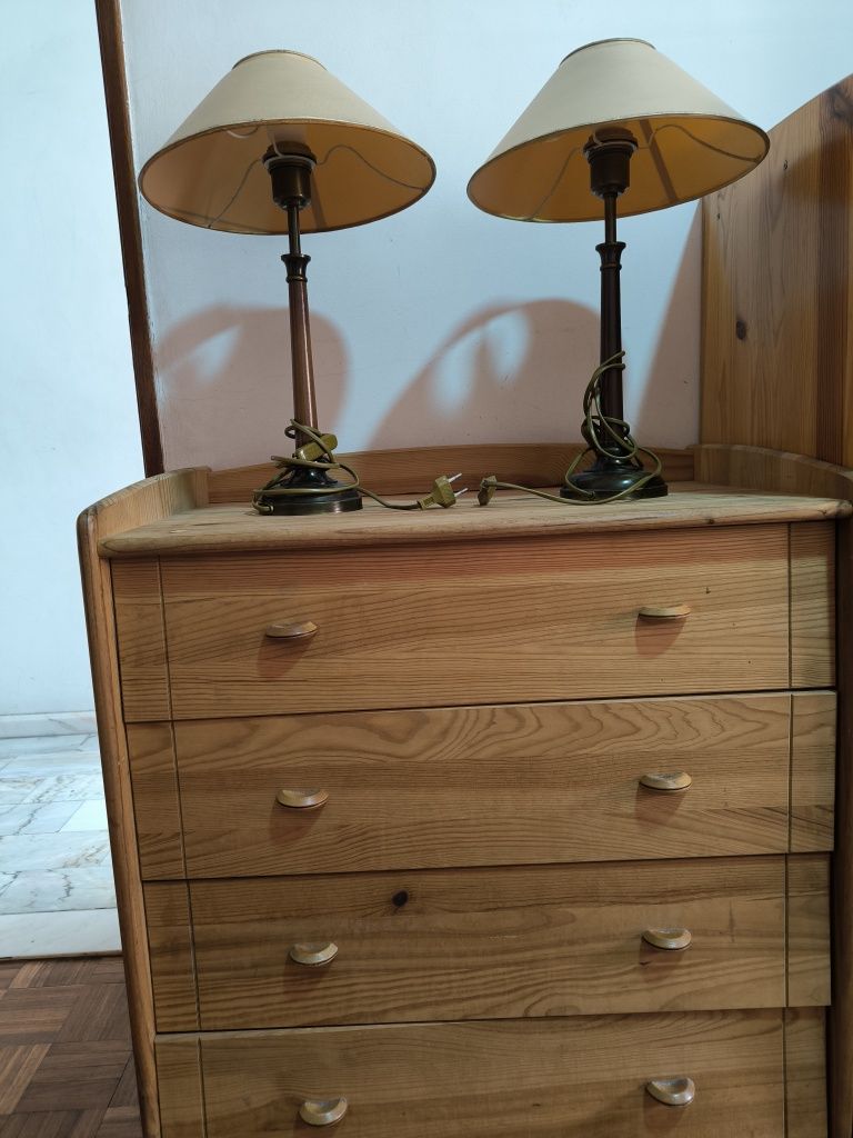 2 candeeiros de mesa de cabeceira com lâmpadas incluídas