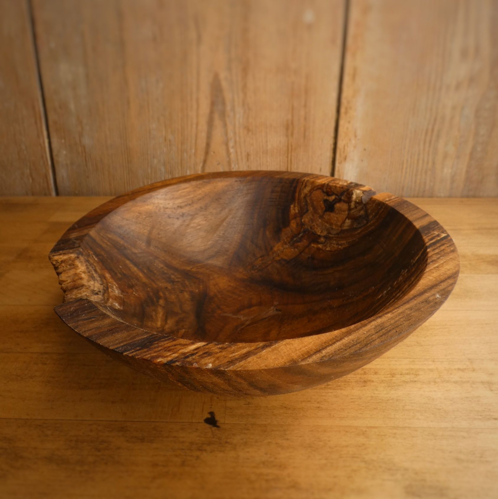 Miska misa drewniana orzech handmade wooden bowl boho rękodzieło etno