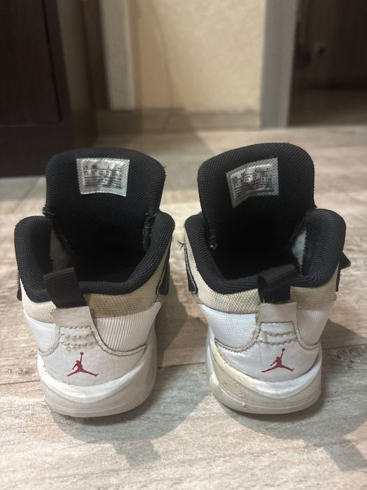 Кросівки хайтопи Nike Jordan 24р