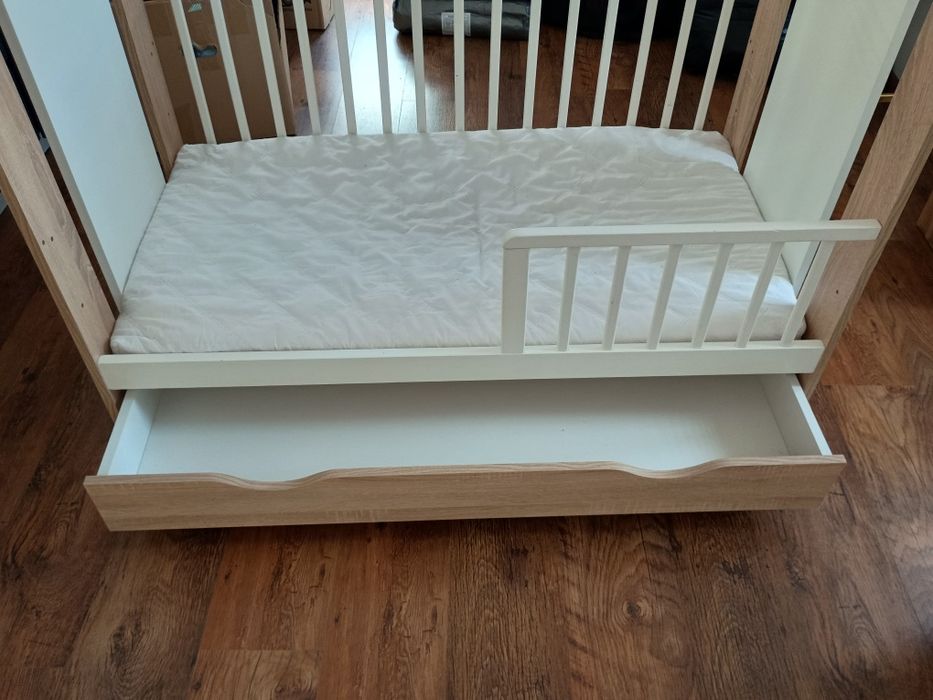 Sprzedam łóżeczko dziecięce 2w1