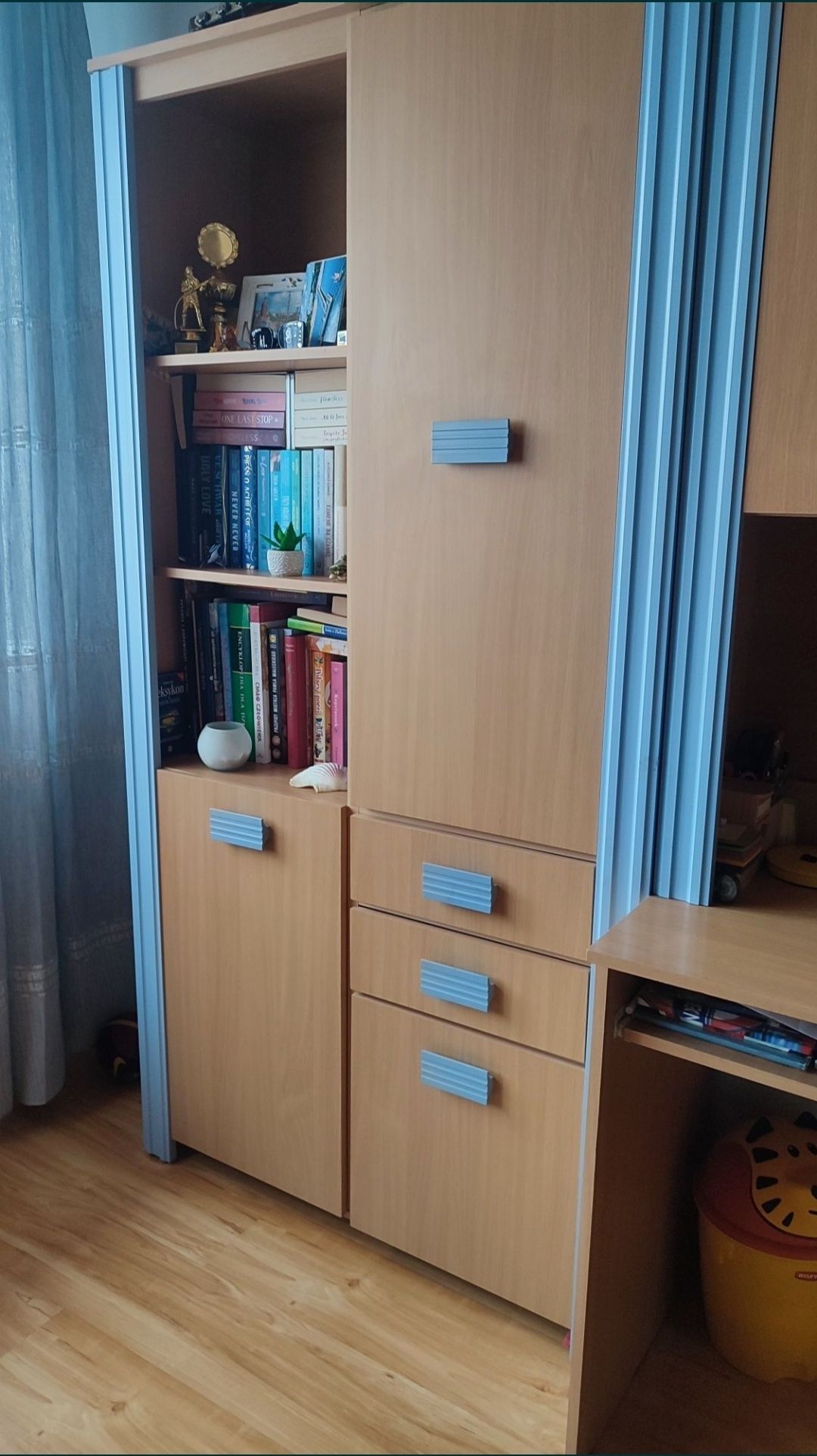 Meble do pokoju nastolatka