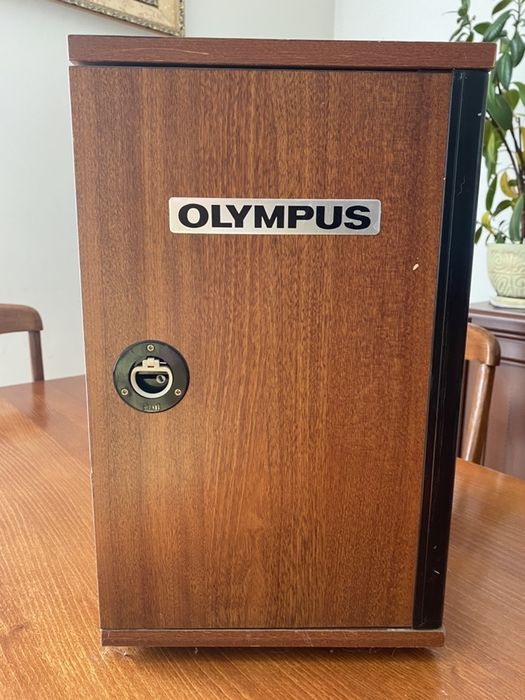 Мікроскоп Olympus monocular