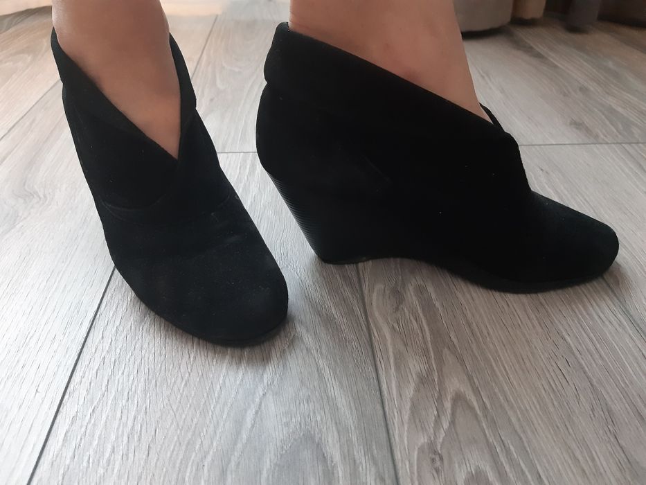 Жіночі черевички замшеві