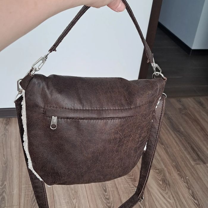 Сумка жіноча через