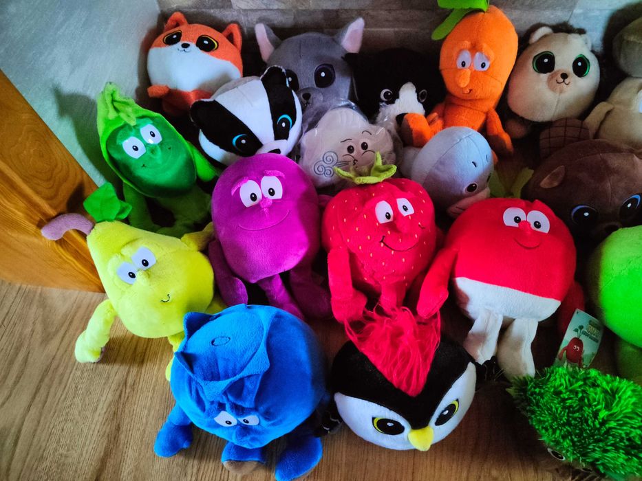 Świeżaki.. Swojaki.. Maskotki.. pluszaki Biedronka.. małe i duże..