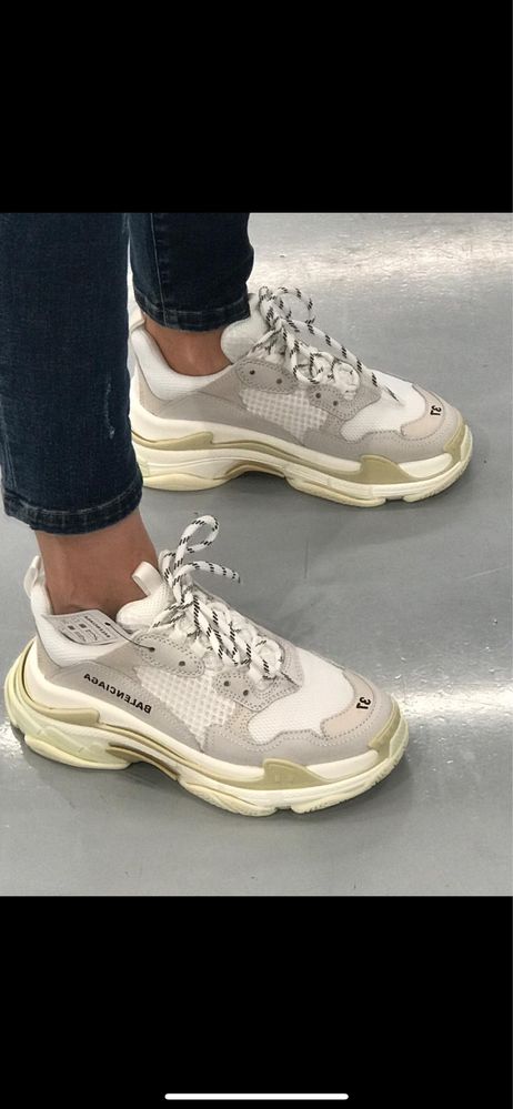 Balenciaga triple s,оригинал,б/у