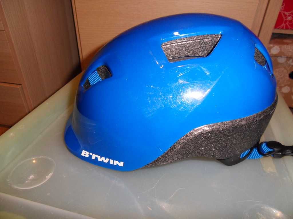 Rowerowy kask dziecięcy Btwin Decathlon r. S (53-56cm) regulowany