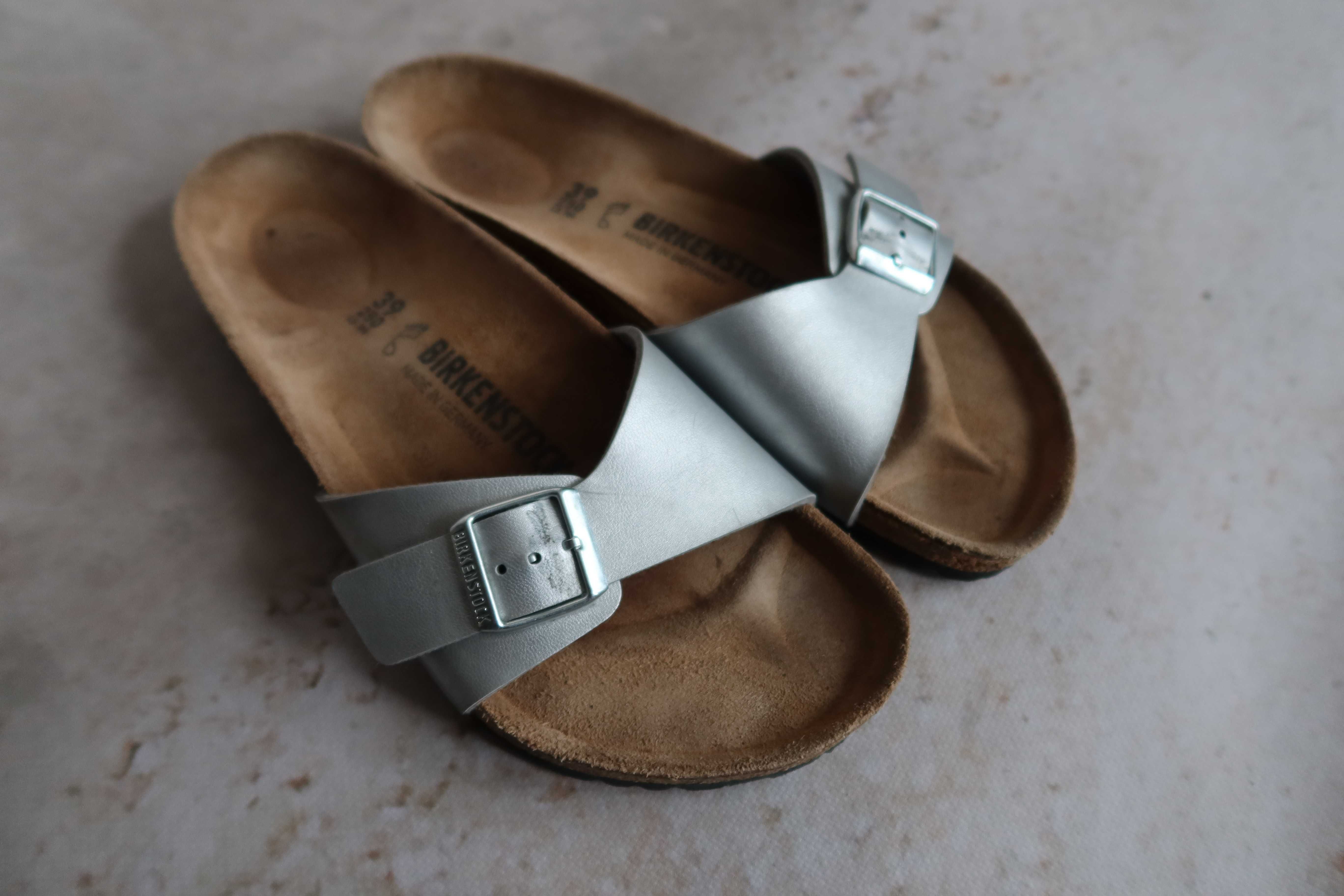 Klapki BIRKENSTOCK 39 MADRID srebrne wkładka skóra i korek jak nowe