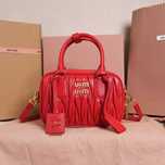 Torba do kręgli MIU MIU Red – bogaty kolor, wzór falbanki