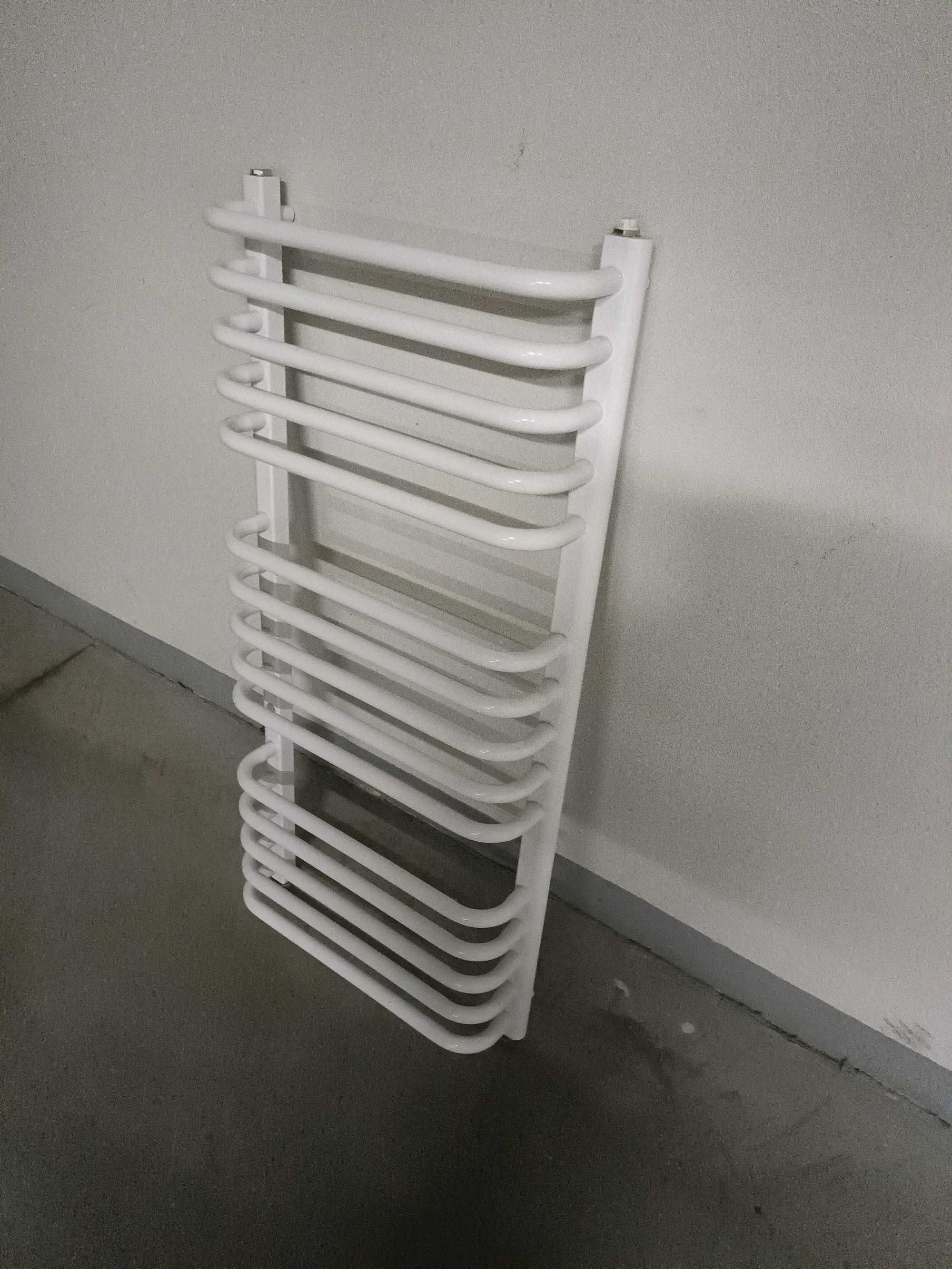 Grzejnik Łazienkowy Instal Projekt +Termostat Kompl.Nie Używany 50x115