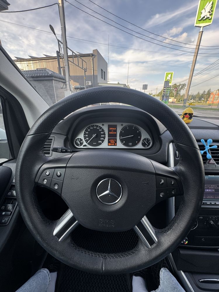 Mercedes-Benz B-Class 2010