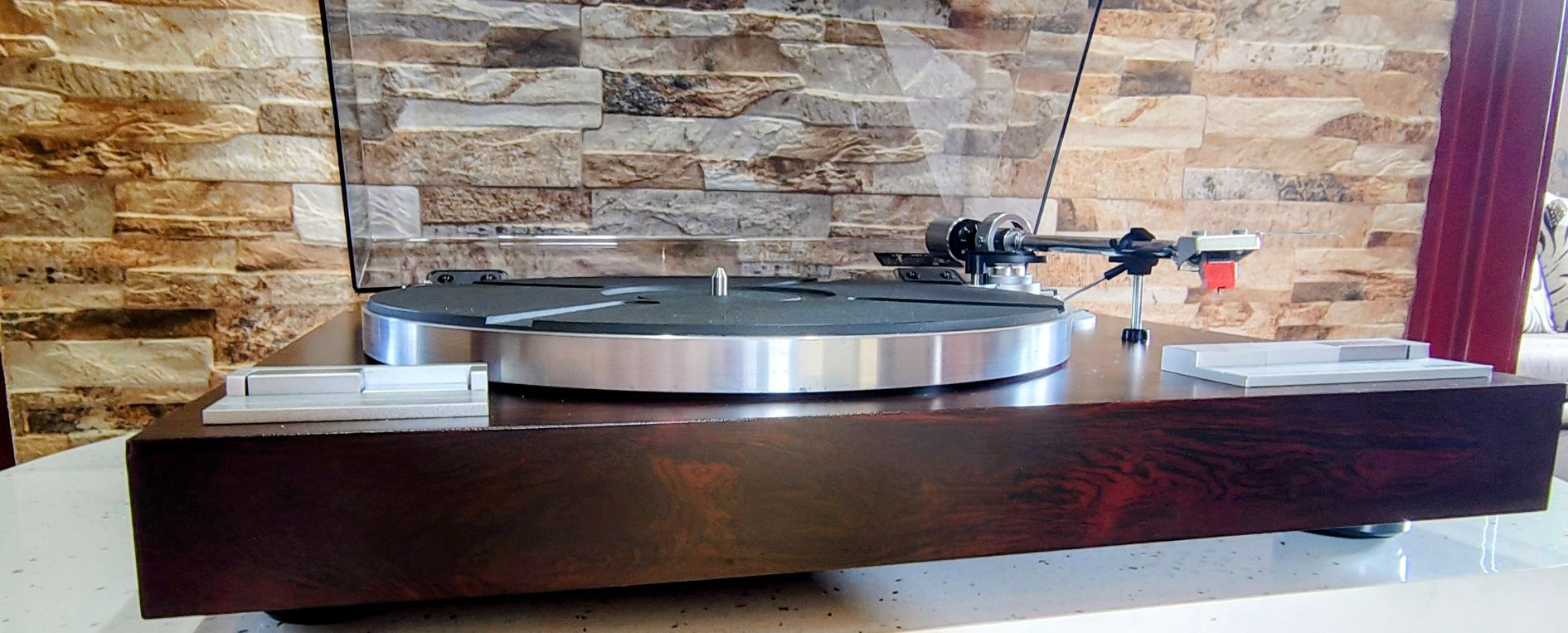 Gramofon Aiwa AP- D11