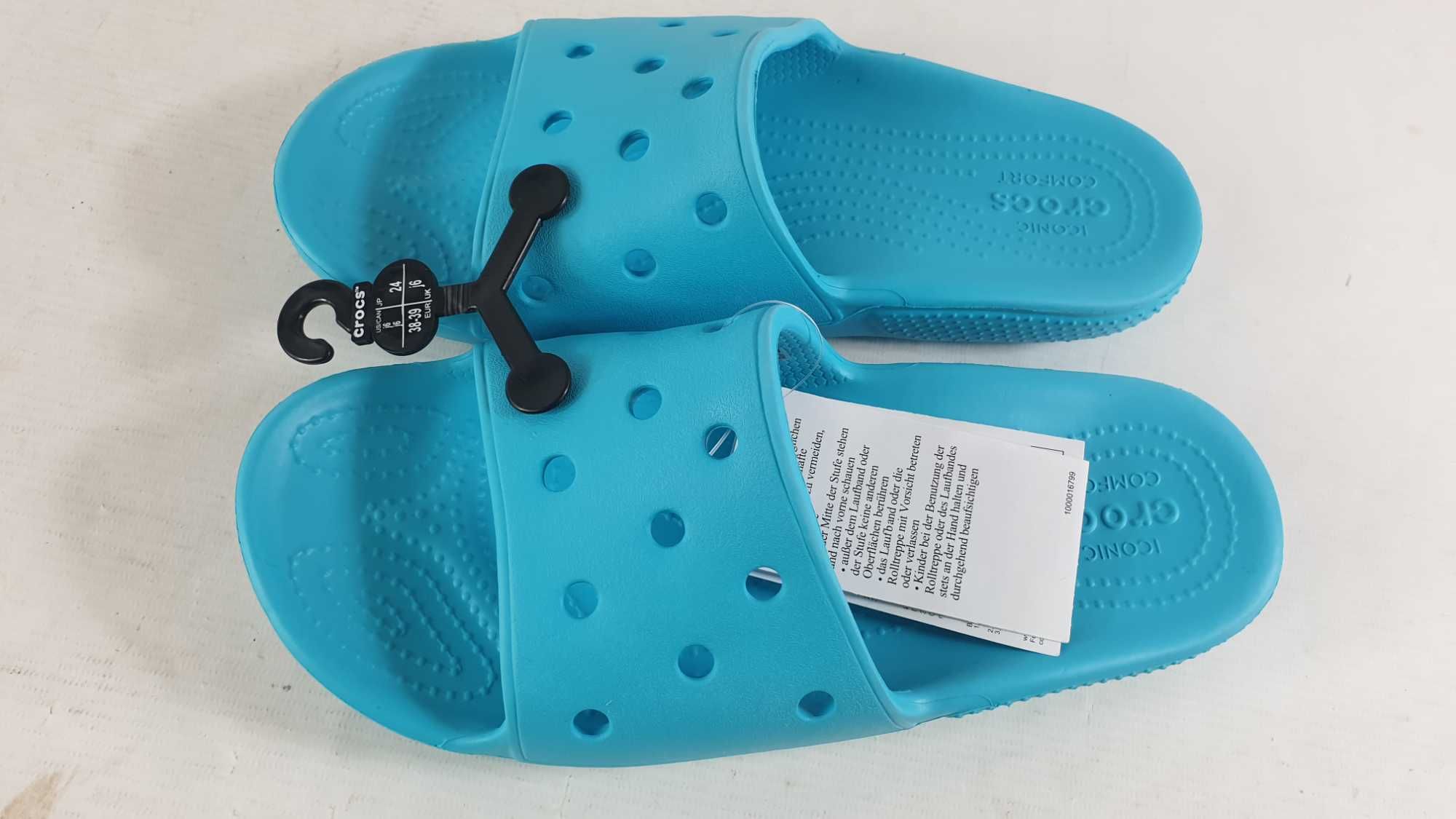 Klapki dziecięce Crocs r. 38,5 niebieski