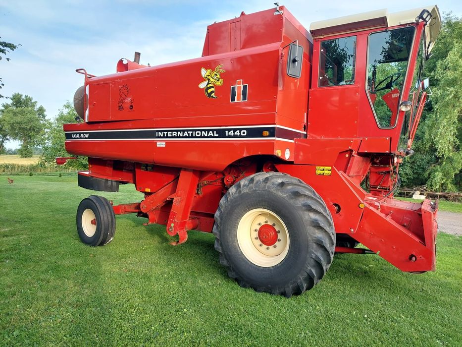 Комбайн Case 1440