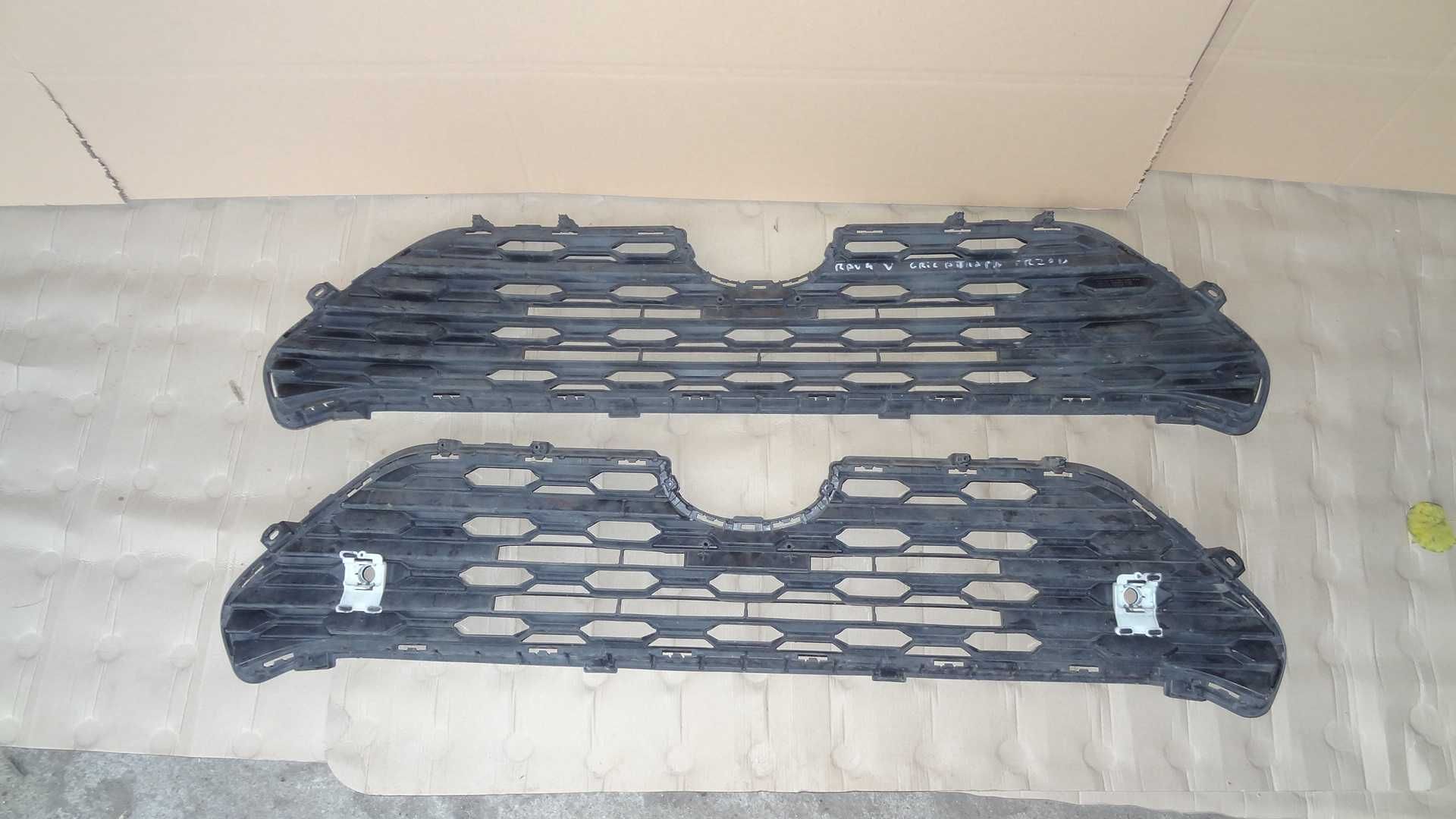 Toyota rav4 V 19- grill atrapa przód