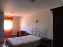 515117 - Quarto com cama de casal, com WC...