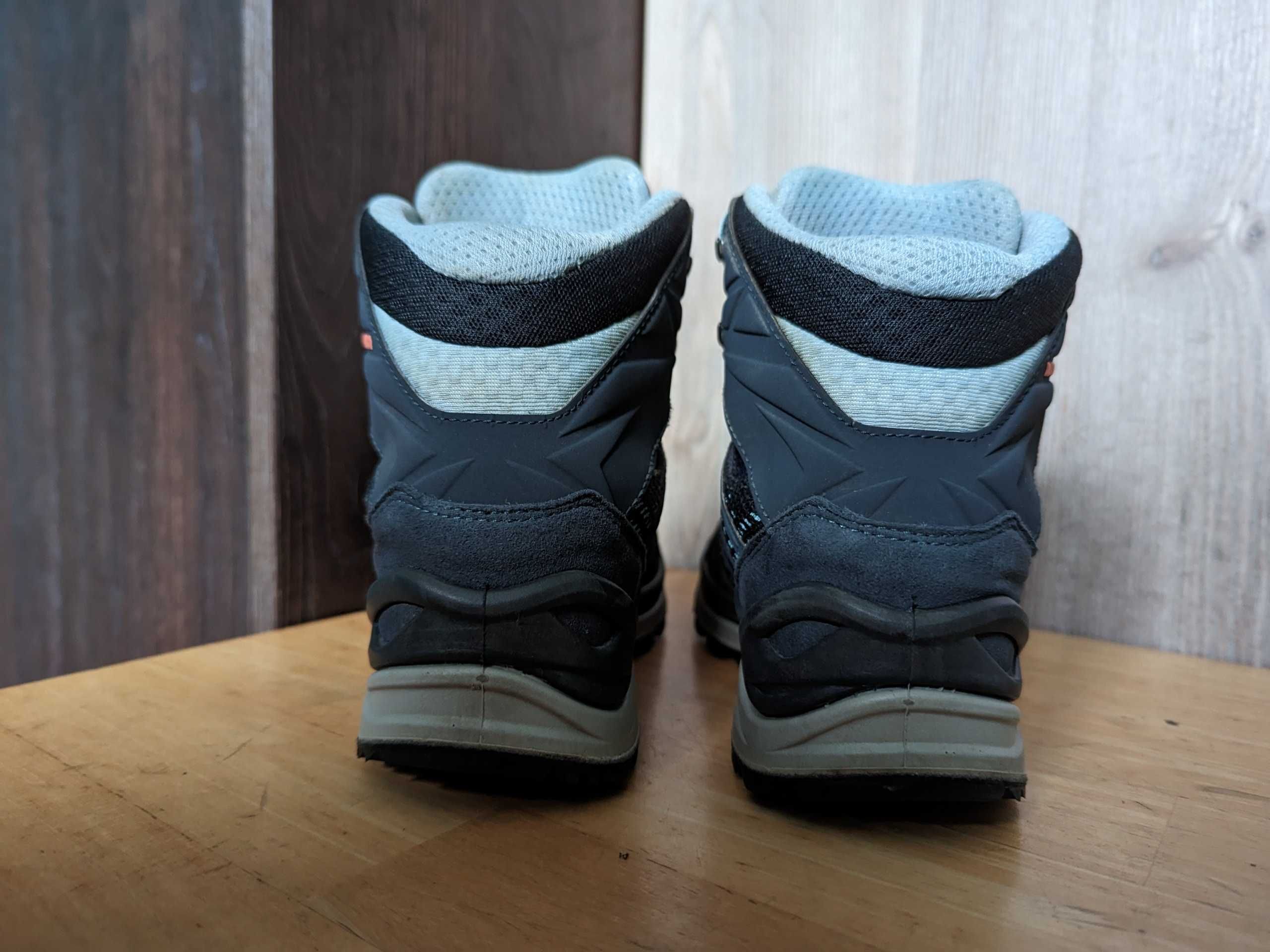 Lowa Innox Pro - трекінгові водостійкі черевики ботинки