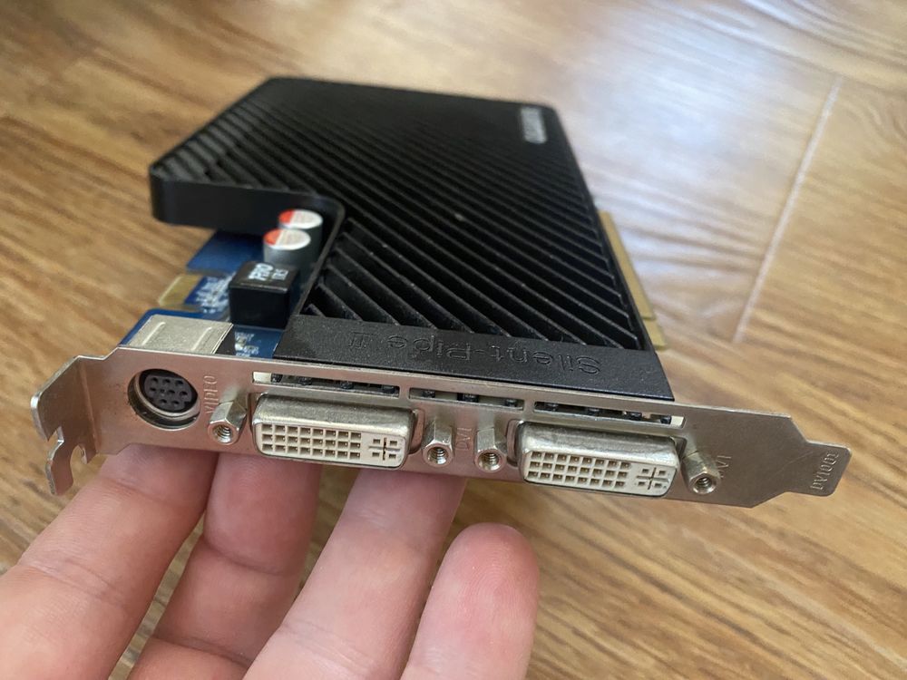 Продам видеокарту Gigabyte