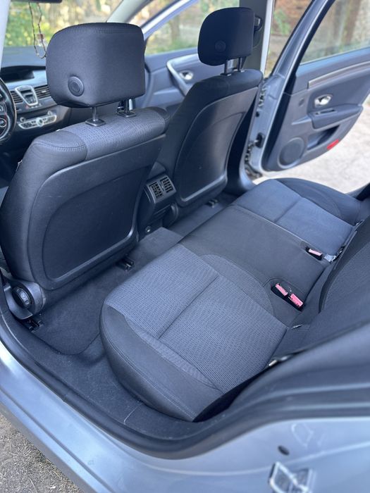 Renault Laguna 3, 2010