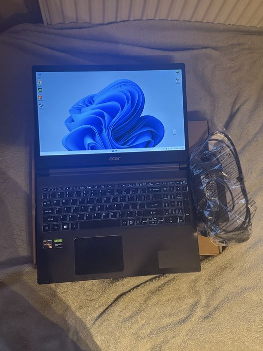 Ноутбук Acer Aspire 7