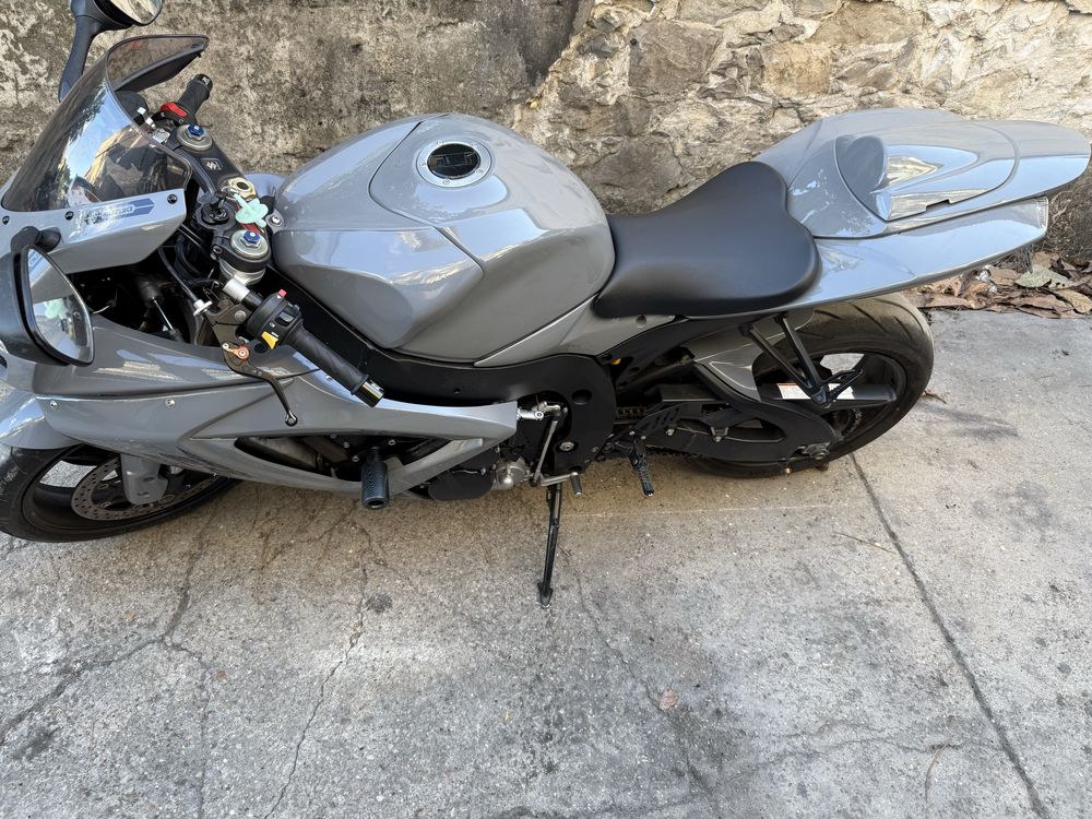 Suzuki Gsxr k7 600