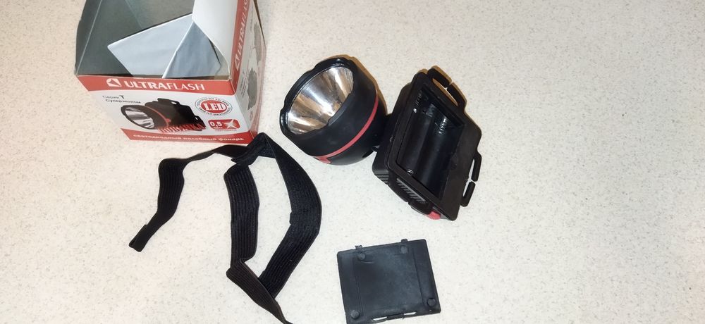 Новый LED Фонарик UltraFlash на лобный на 3х батарейках АА (R6)