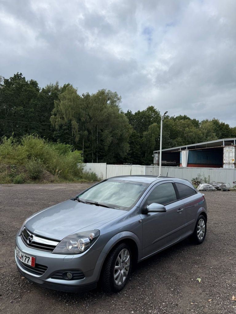 Opel Astra GTC 1.6 okazja klima