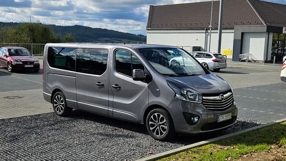 Opel Vivaro Opel Vivaro 1,6 CDTI 145KM 2017 9-os. LONG