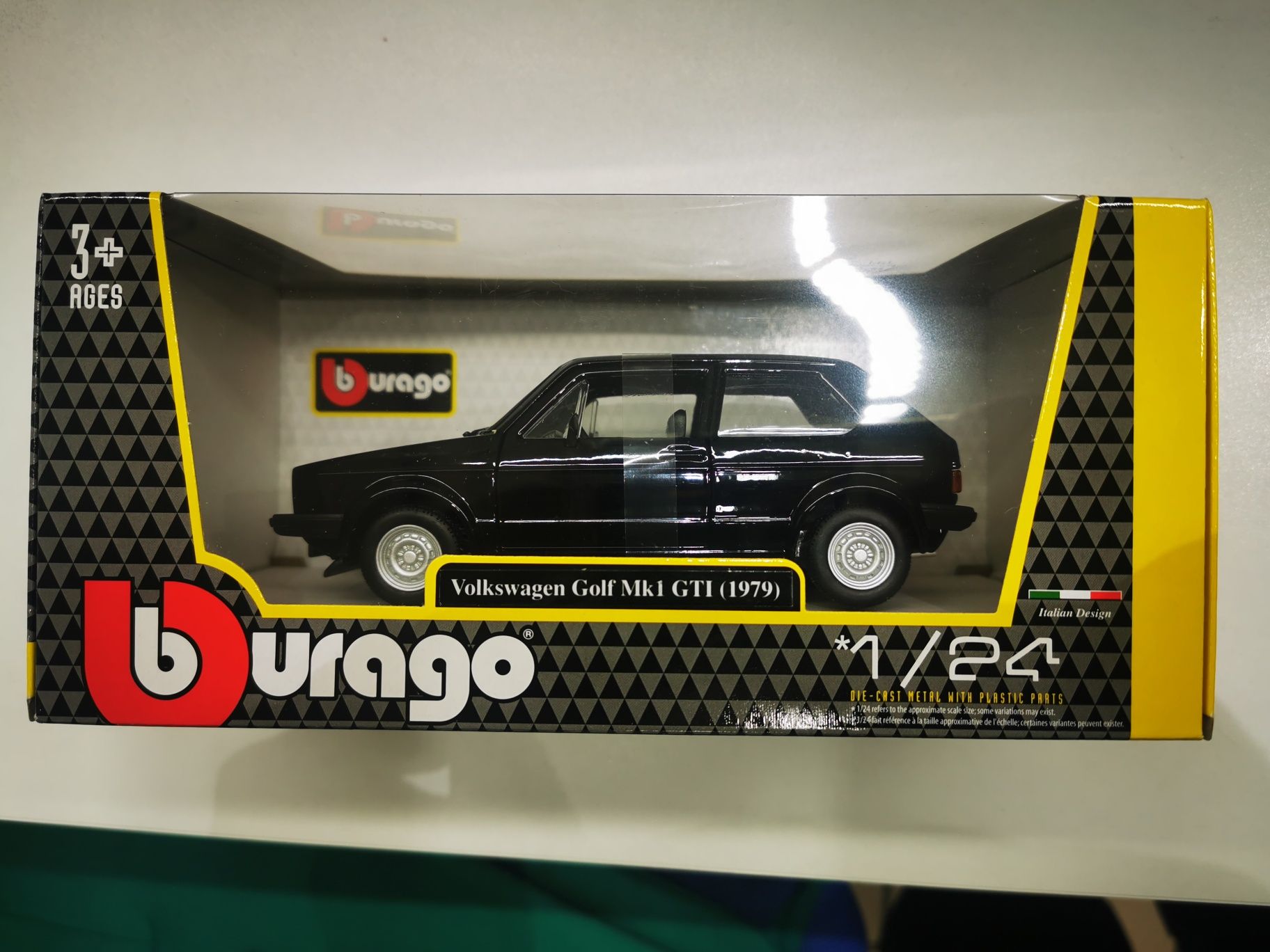 Volkswagen Golf MK1 GTI 1979 Burago 1/24