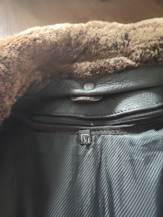 Шкіряна зимова чоловіча куртка