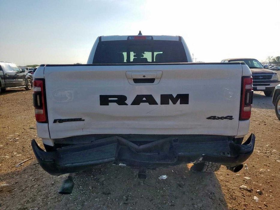 2020 Dodge Ram 1500 REBEL чудовий рамний пікап