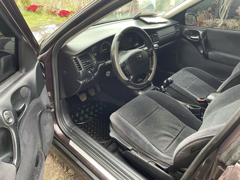 Продаєтся Opel Vectra b