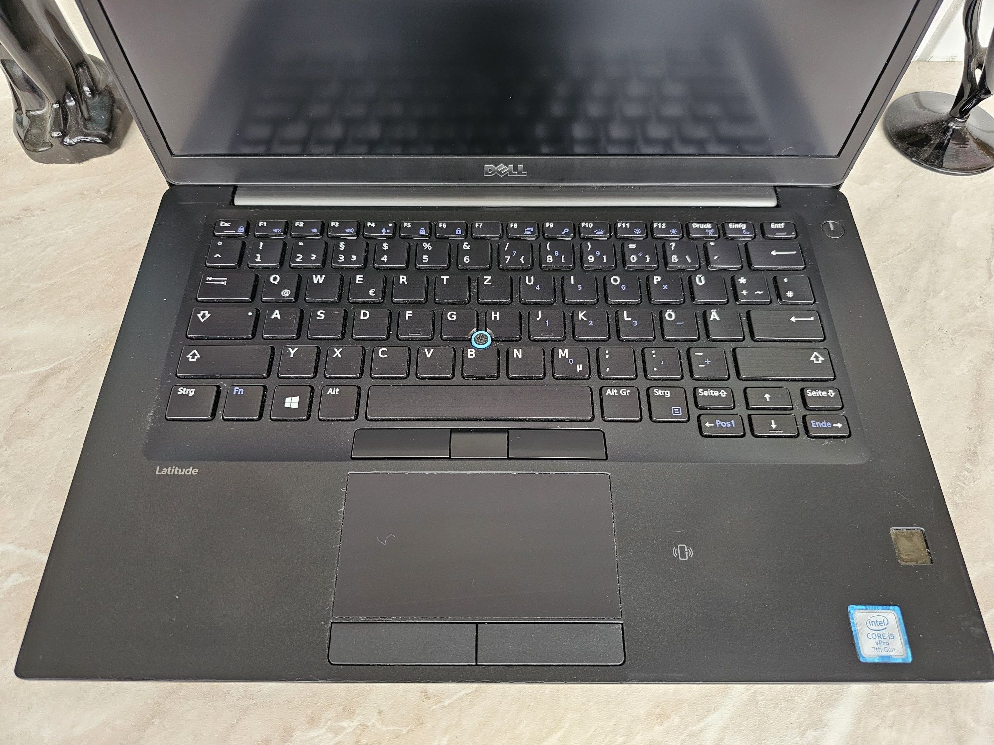 Ноутбук Dell Latitude 7480 (i5/8/256)