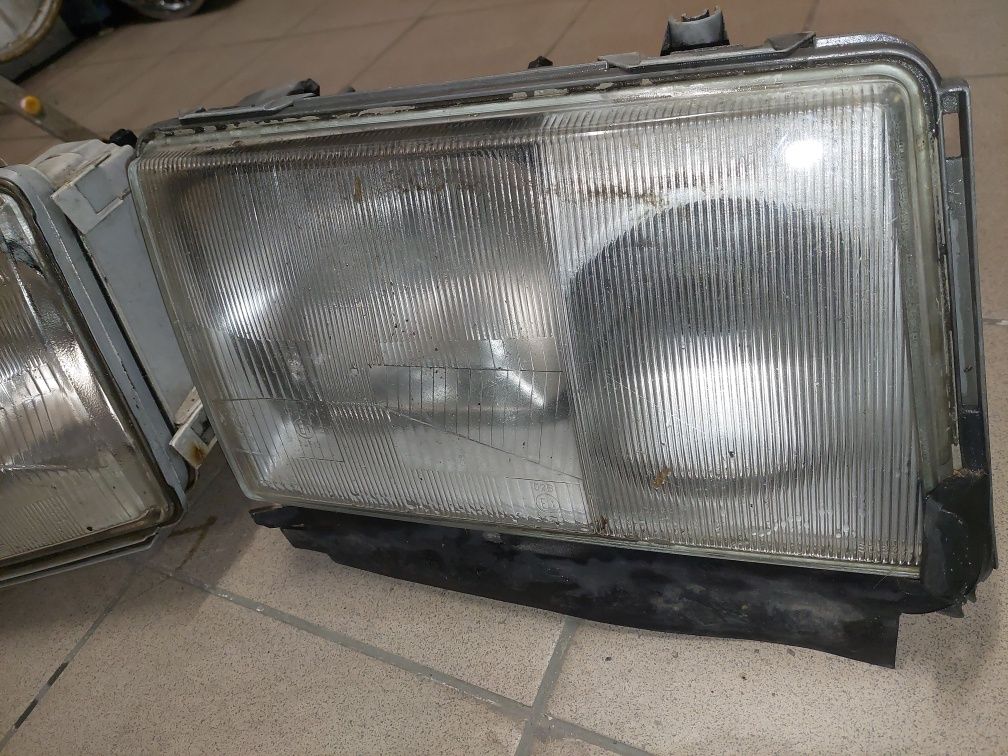 Sprzedam kpl lampy przód mercedes 124