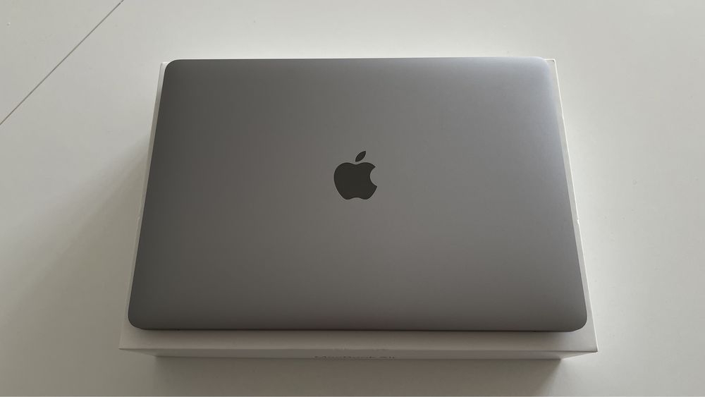 MacBook Air 13 M1/8GB/256GB