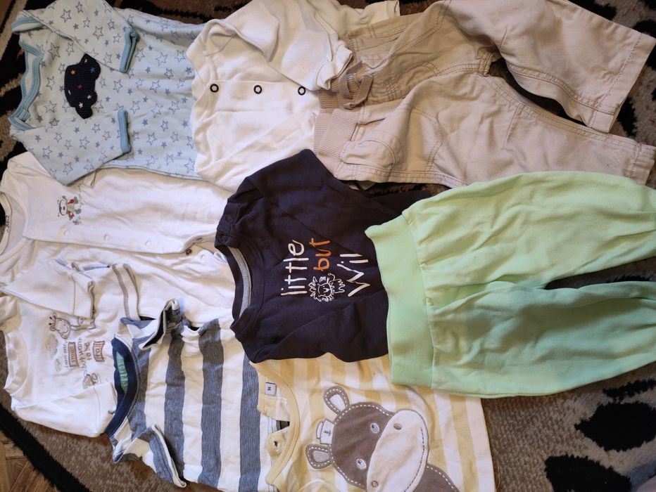 Duża paczka ubranek r.56/62