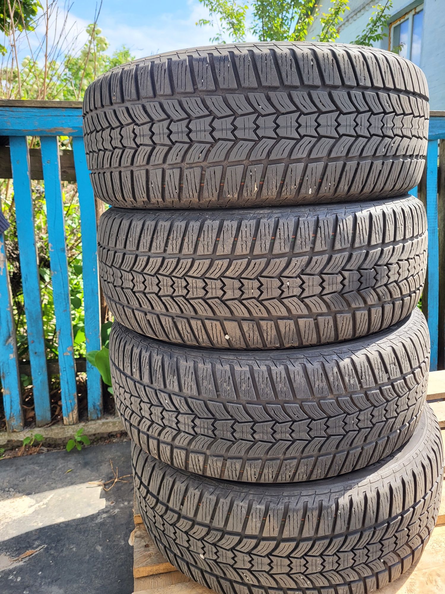 Шины sava 215/55r17  m+s made in France