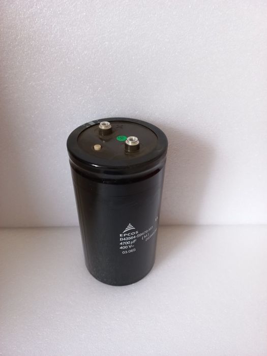 Конденсатор електролітичний 4700мФ