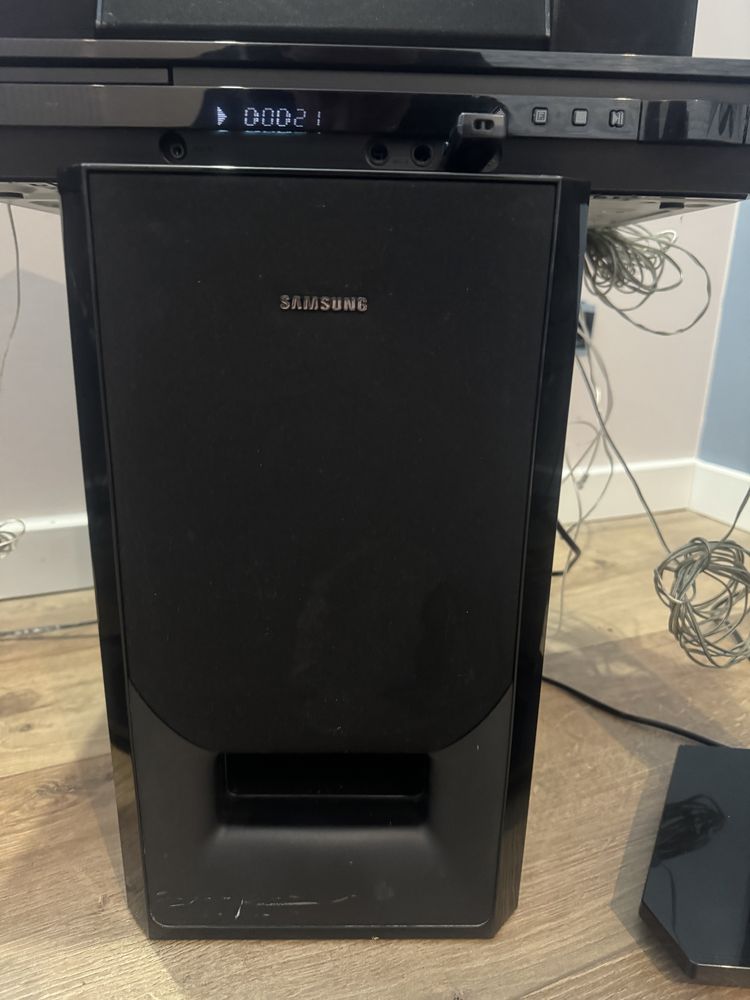 Домашній кінотеатр Samsung 1000W потужного звуку!
